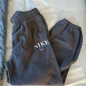 Nike Joggers